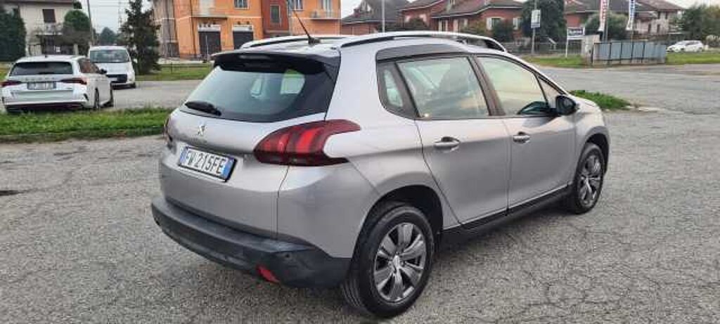 Peugeot 2008 BlueHDi 100 S&S Signature