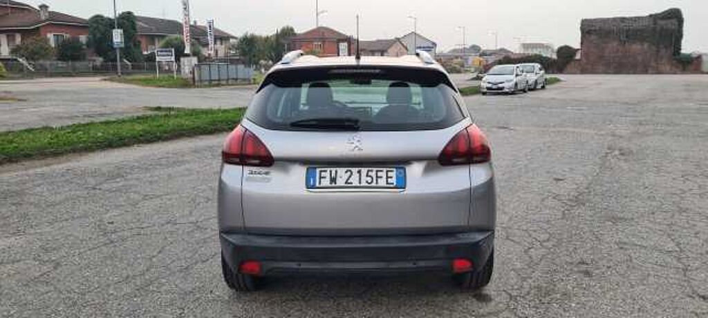 Peugeot 2008 BlueHDi 100 S&S Signature