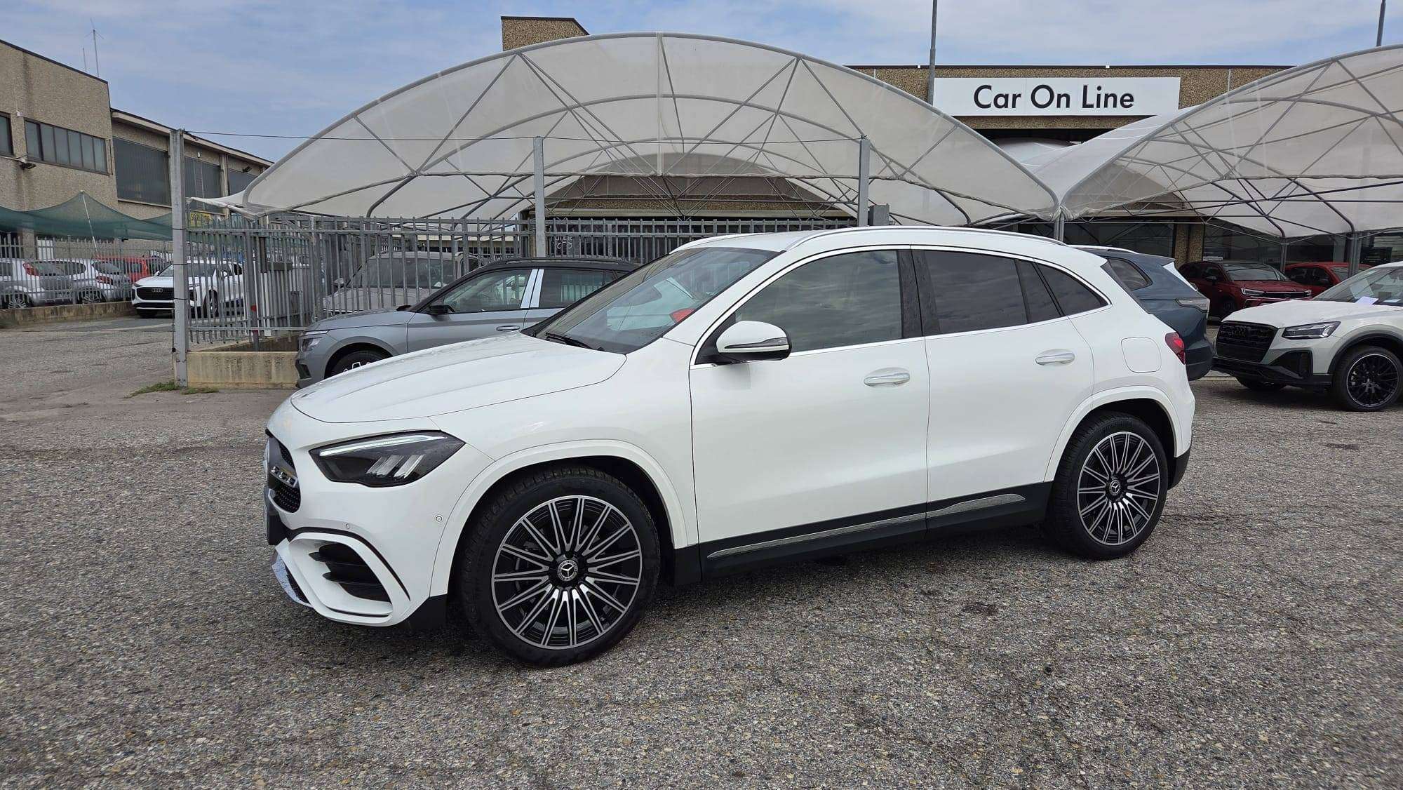Mercedes-Benz GLA 200 2024